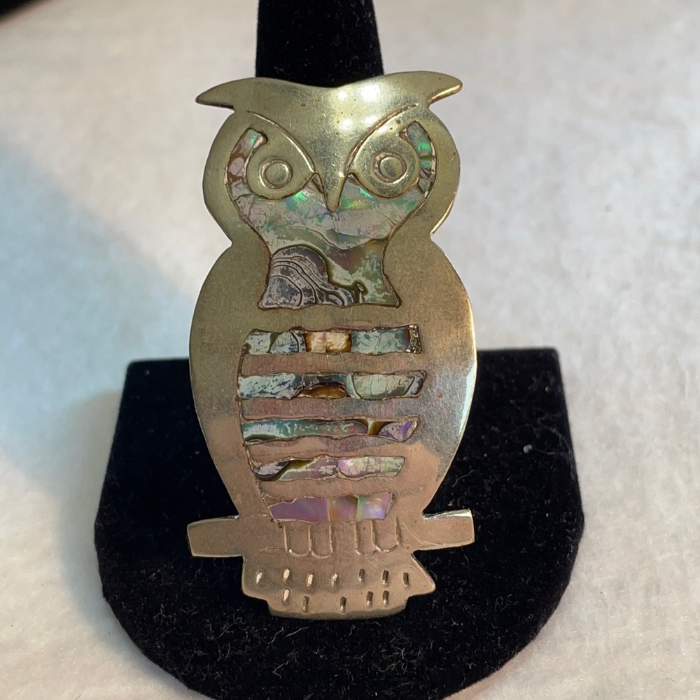 VTG Alpaca Mexico and abalone owl brooch 2.25”